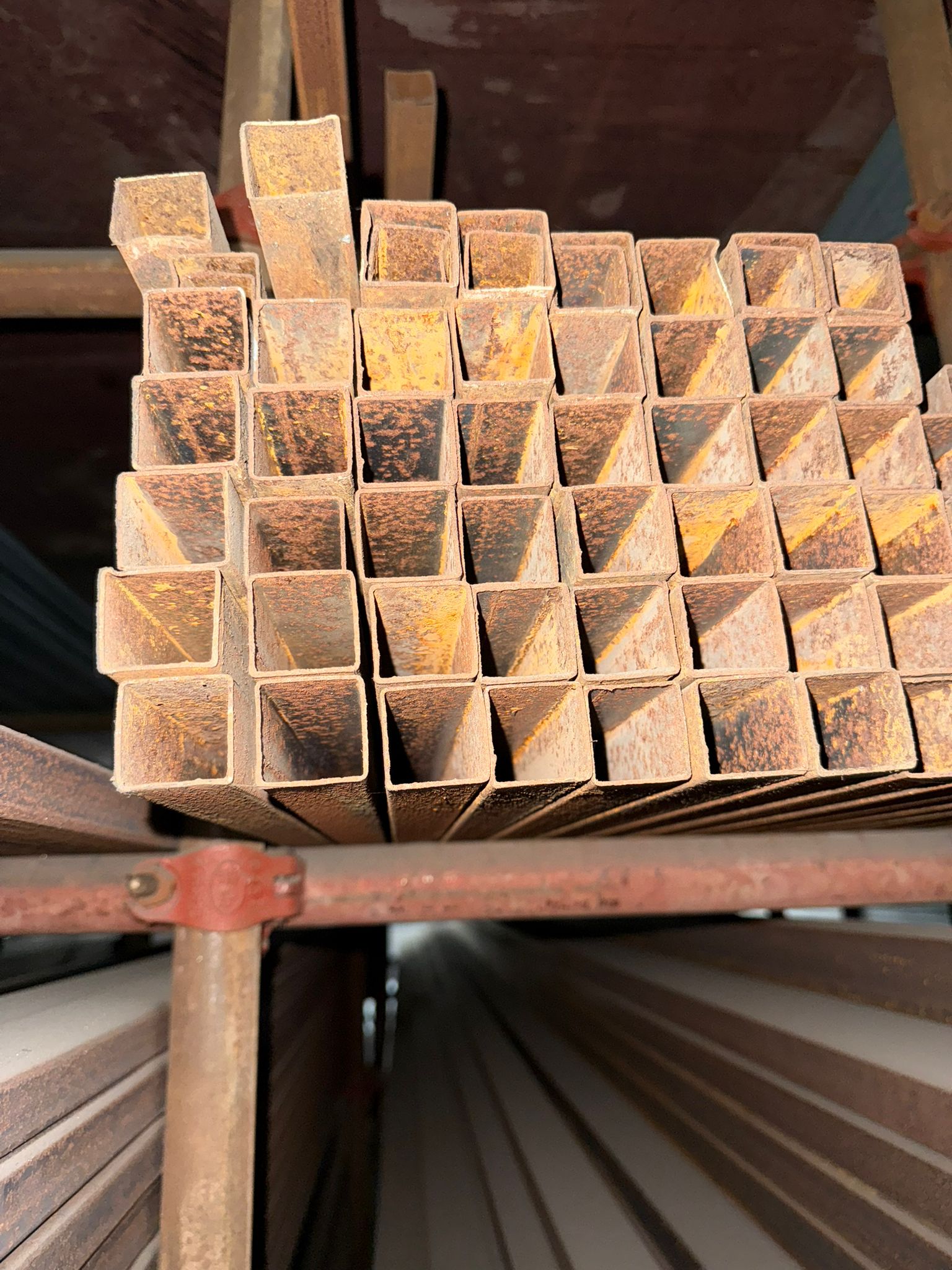 Tube carré - modèle 7